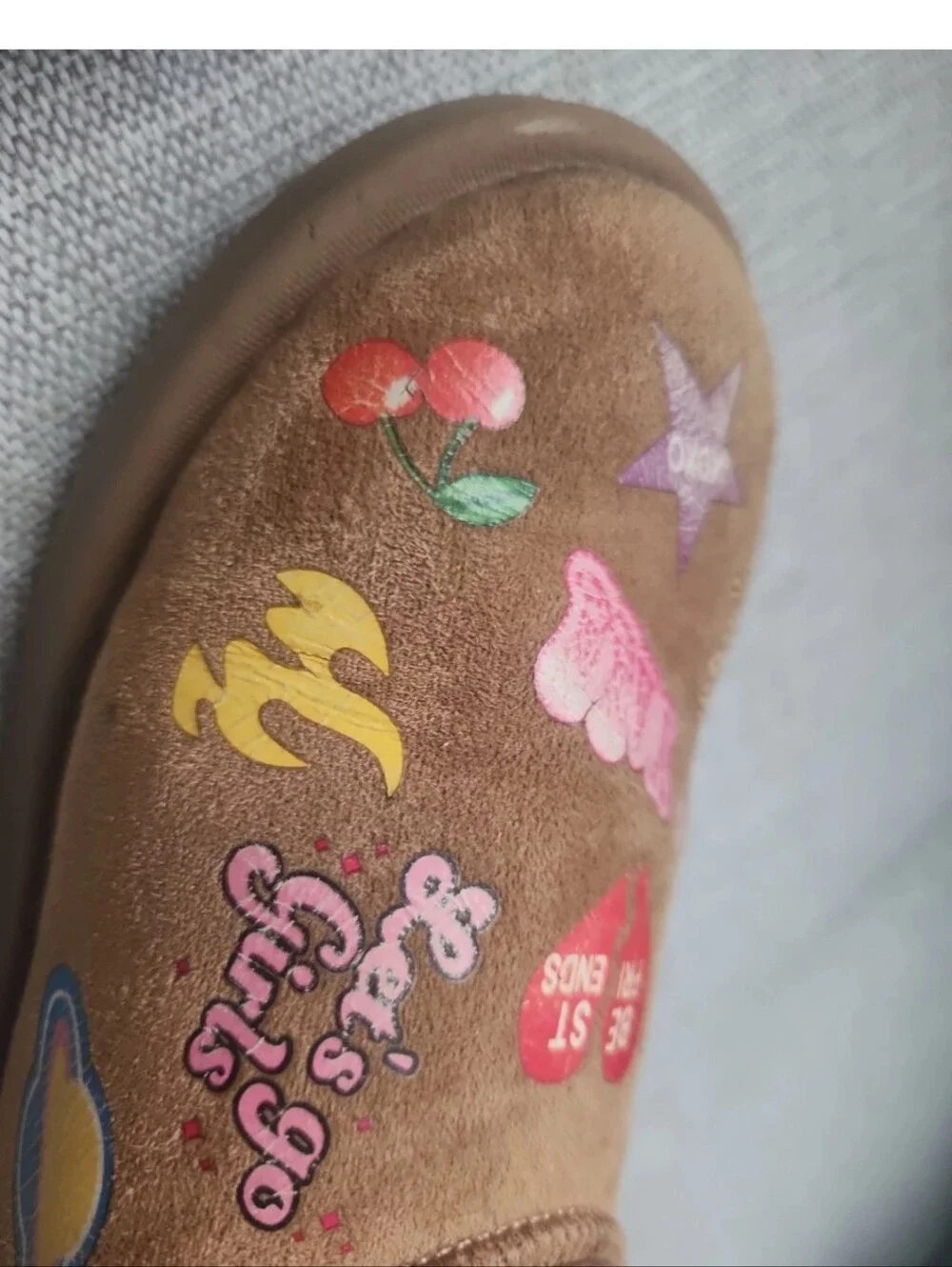 Sz 1 Steve Madden Ugg Boots Rainbow Kids Girls Cherries Fur Ankle Stickers Stara
